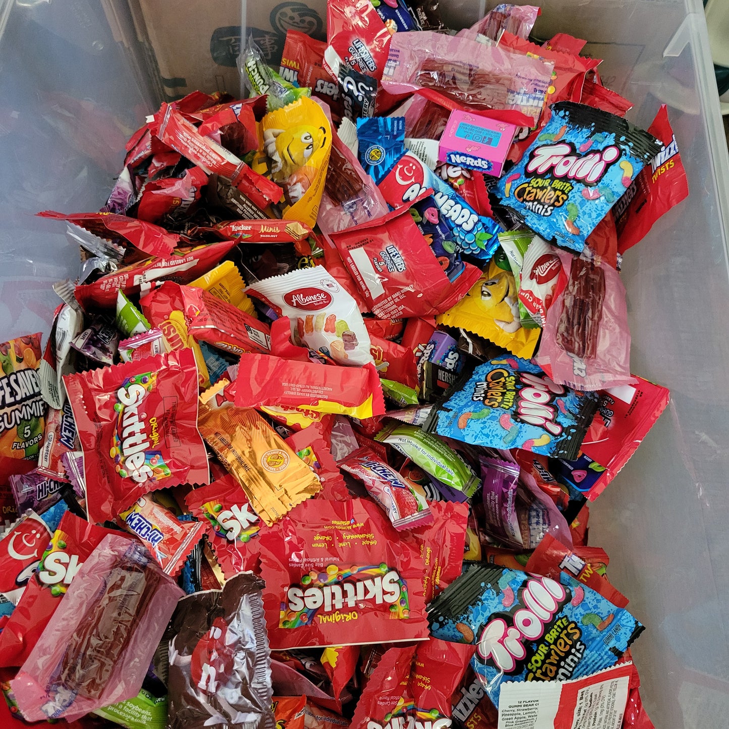 1 Pound Candy and Chocolate Mix Bag